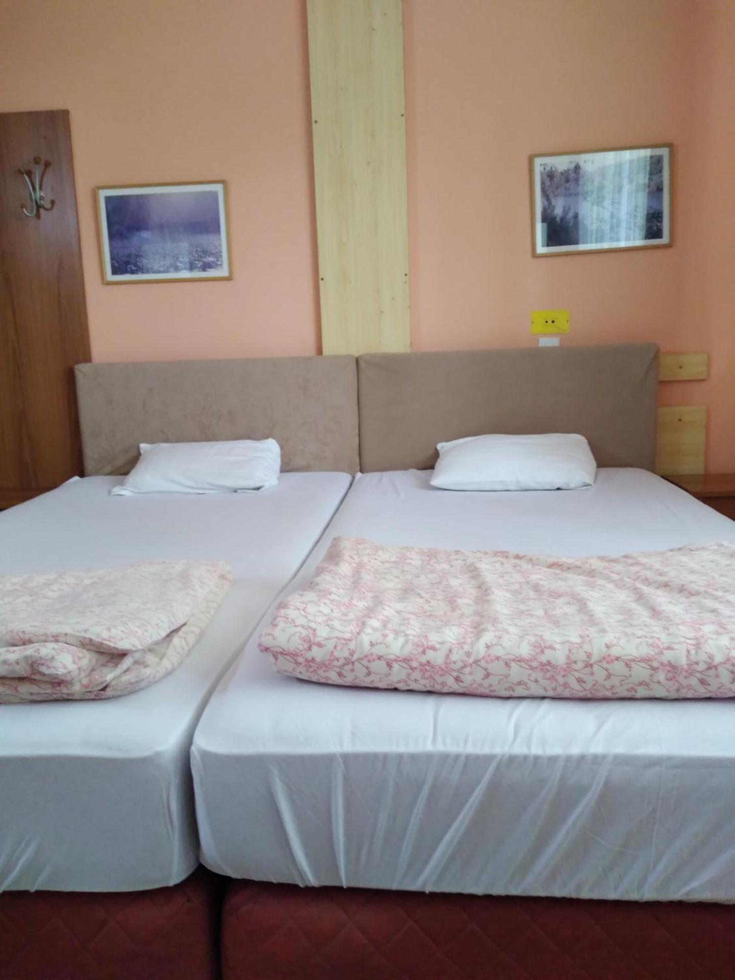 Hostel Bata Канижа Экстерьер фото