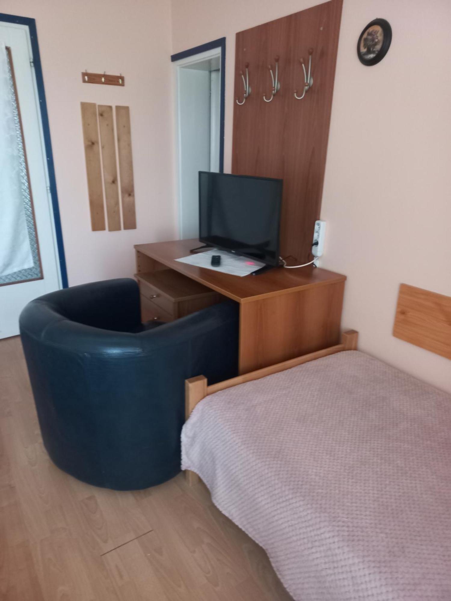 Hostel Bata Канижа Экстерьер фото