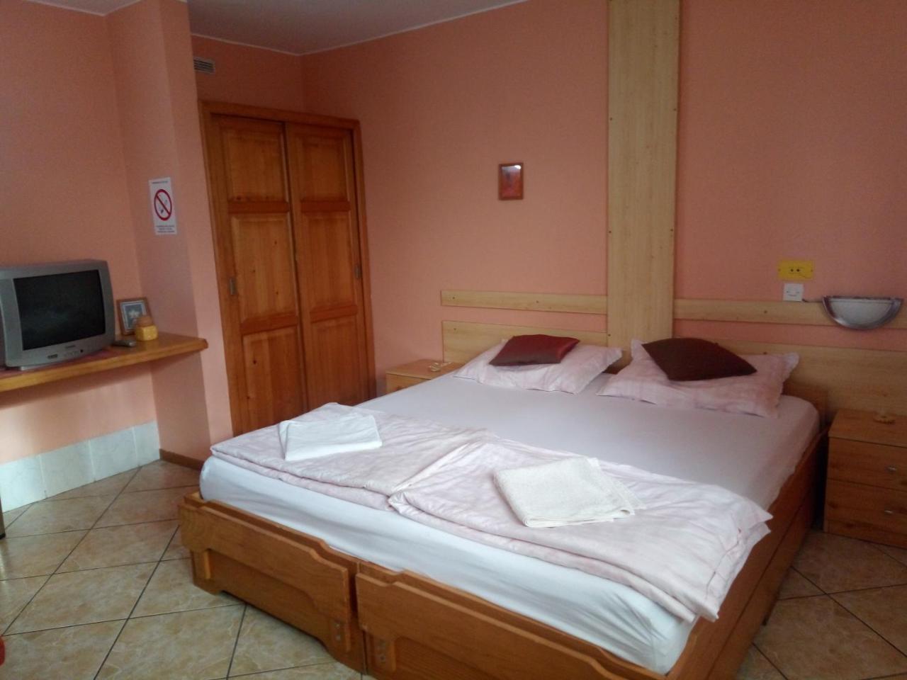Hostel Bata Канижа Экстерьер фото