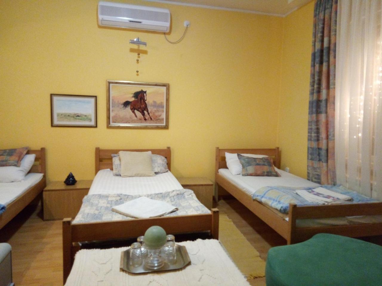 Hostel Bata Канижа Экстерьер фото